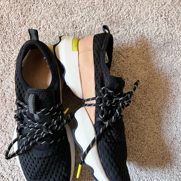 Sorel Sneakers - Picture 9 of 13